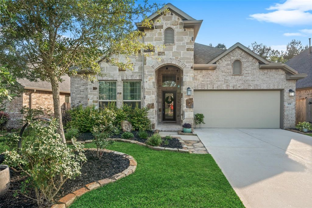 Photo of 275 Capriccio Lane, Montgomery, TX 77316 (MLS # 76113463)