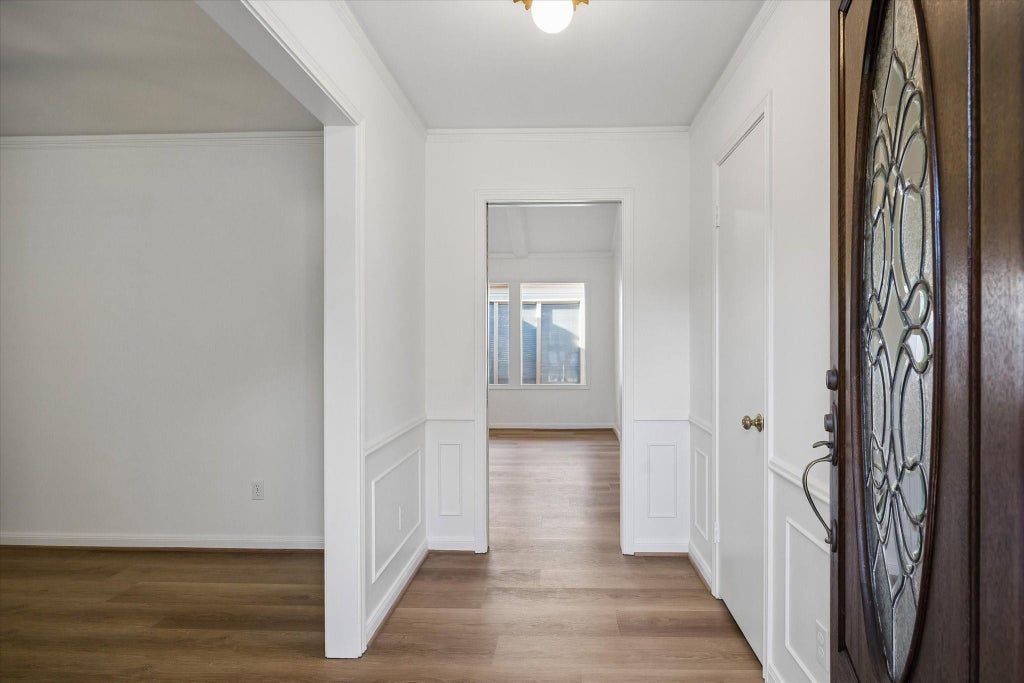Photo of 10614 Longmont Drive, Houston, TX 77042 (MLS # 60785760)