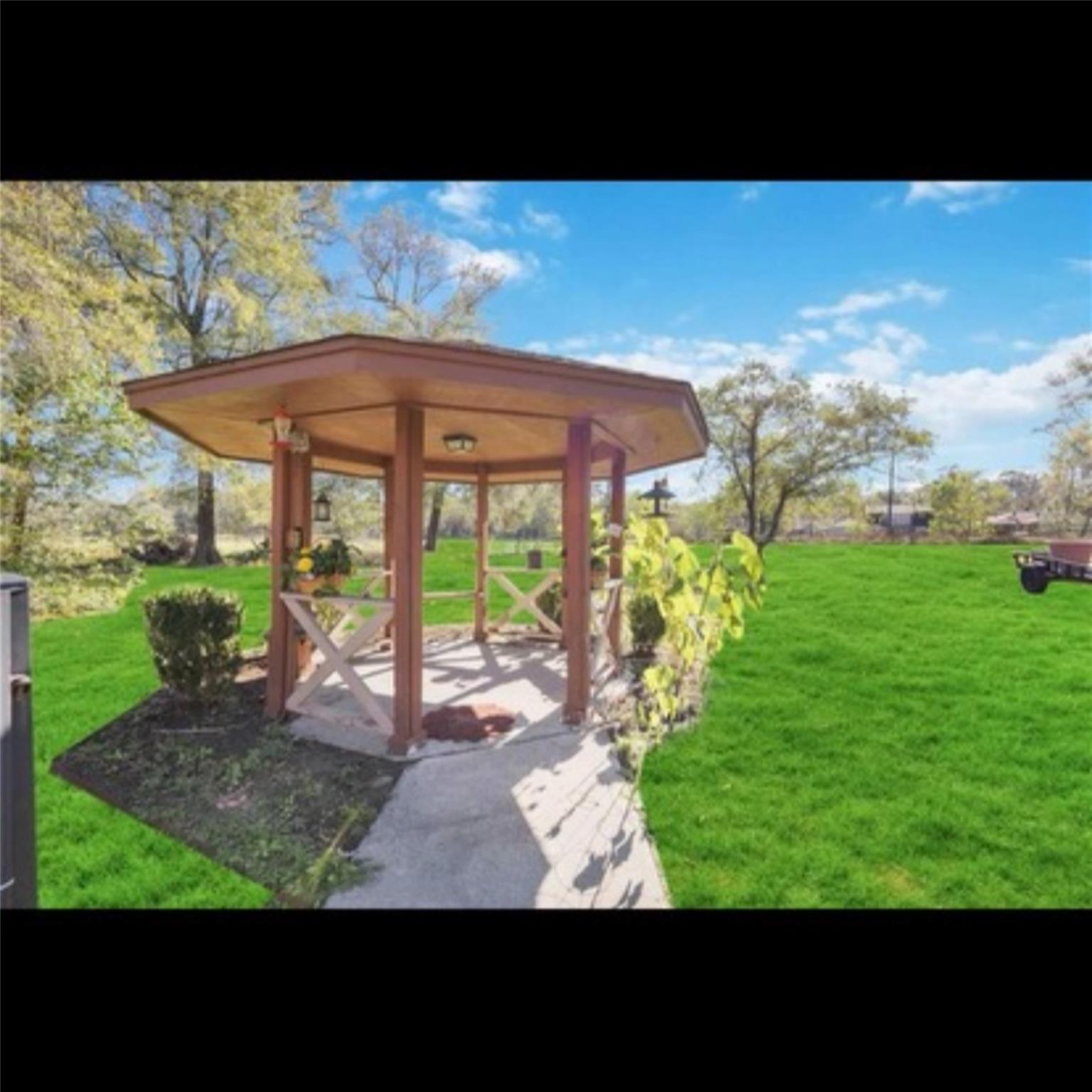 1823 White Feather Trail