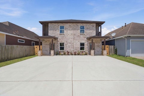 Photo of 10214 Carmencita Way, Houston, TX 77075 (MLS # 64694441)
