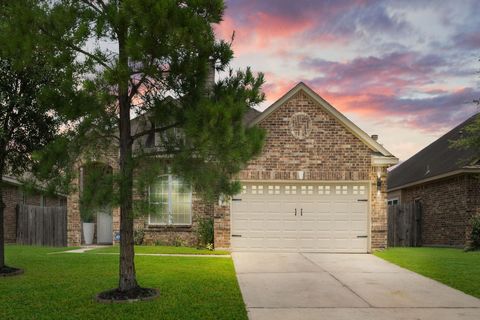 Photo of 1024 Shadow Glenn Drive, Conroe, TX 77301 (MLS # 70507440) Photo of 1024 Shadow Glenn Drive, Conroe, TX 77301 (MLS # 70507440)