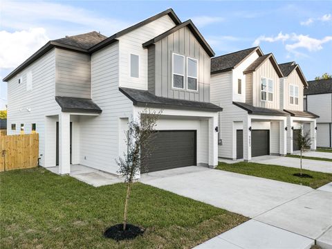 Photo of 9003 Comal Street, Houston, TX 77051 (MLS # 69349993)