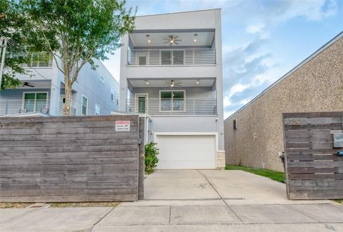 Photo of 30 N Saint Charles Street, Houston, TX 77003 (MLS # 98474277)