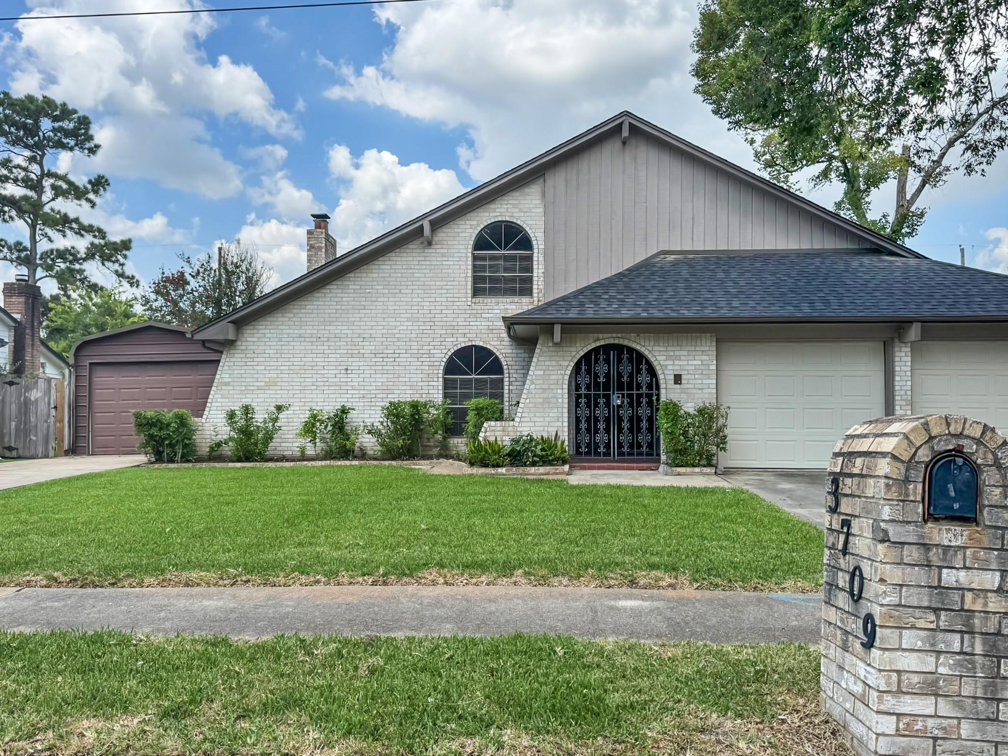 3709 Trailwood Drive