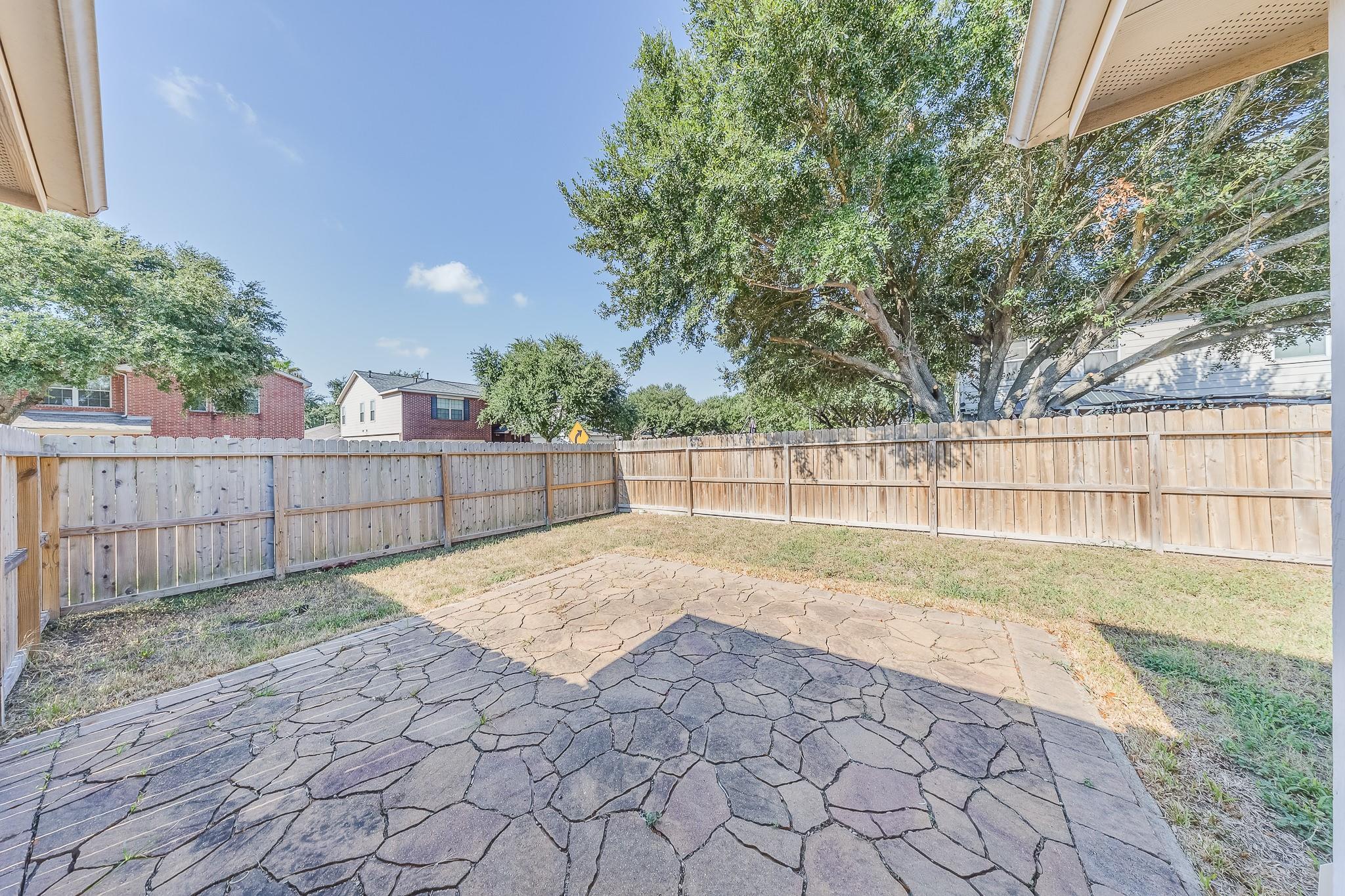6503 Warfield Lane