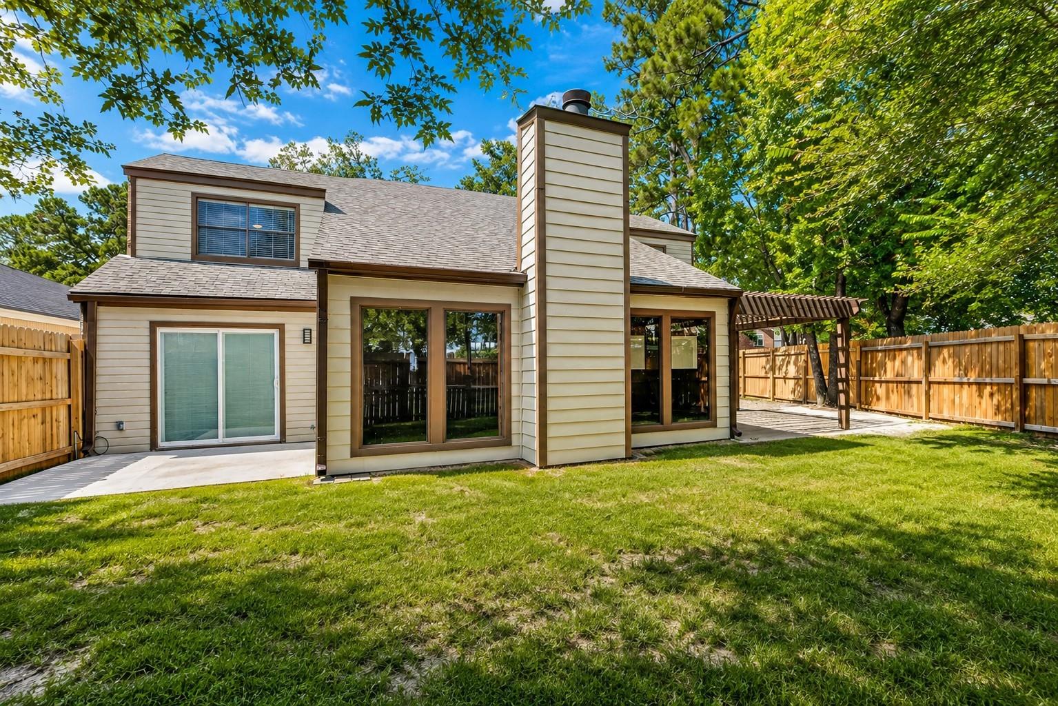 1746 Cloister Drive 6
