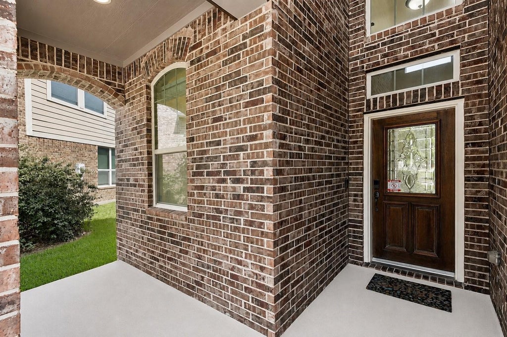 Photo of 17206 Upper Ridge Lane, Humble, TX 77346 (MLS # 87870838)
