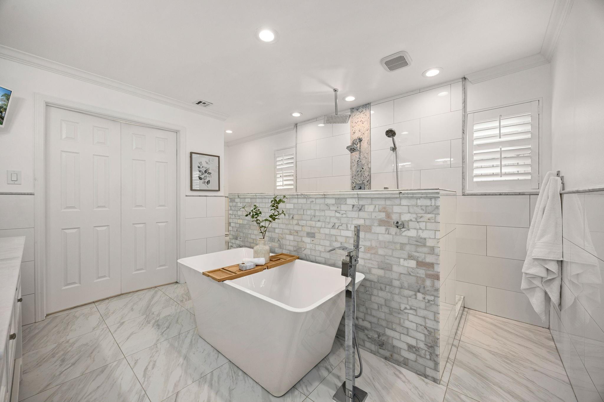 10106 Inwood Drive
