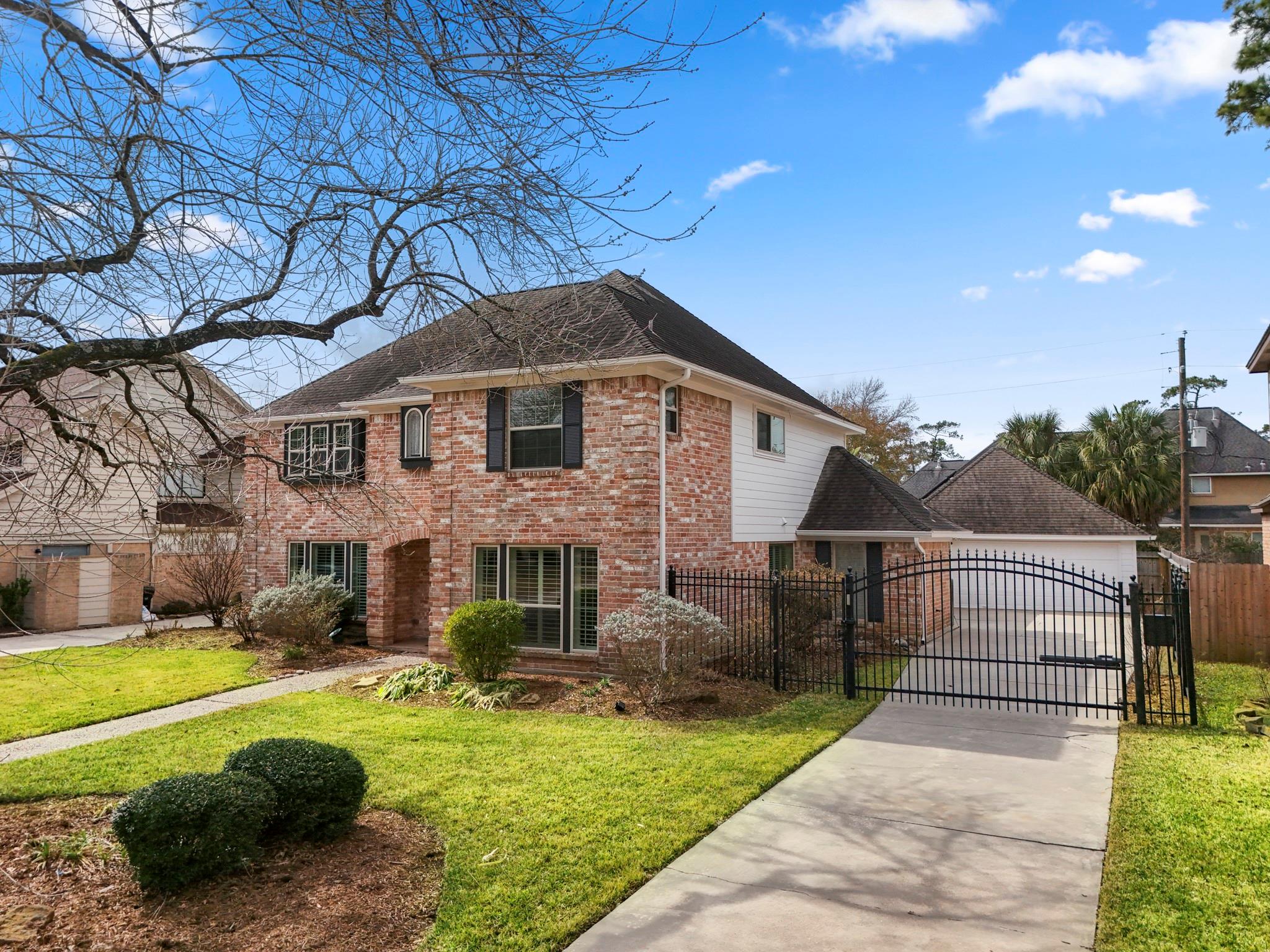 16611 Brenton Oaks Drive