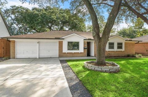 Photo of 11931 Dunlap Street, Houston, TX 77035 (MLS # 13671616)