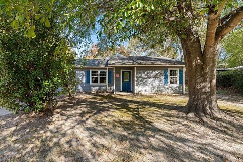 Photo of 2915 Freeman Street, Lufkin, TX 75901 (MLS # 89747298)