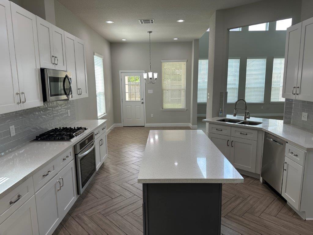 16419 Lakewood Field Drive