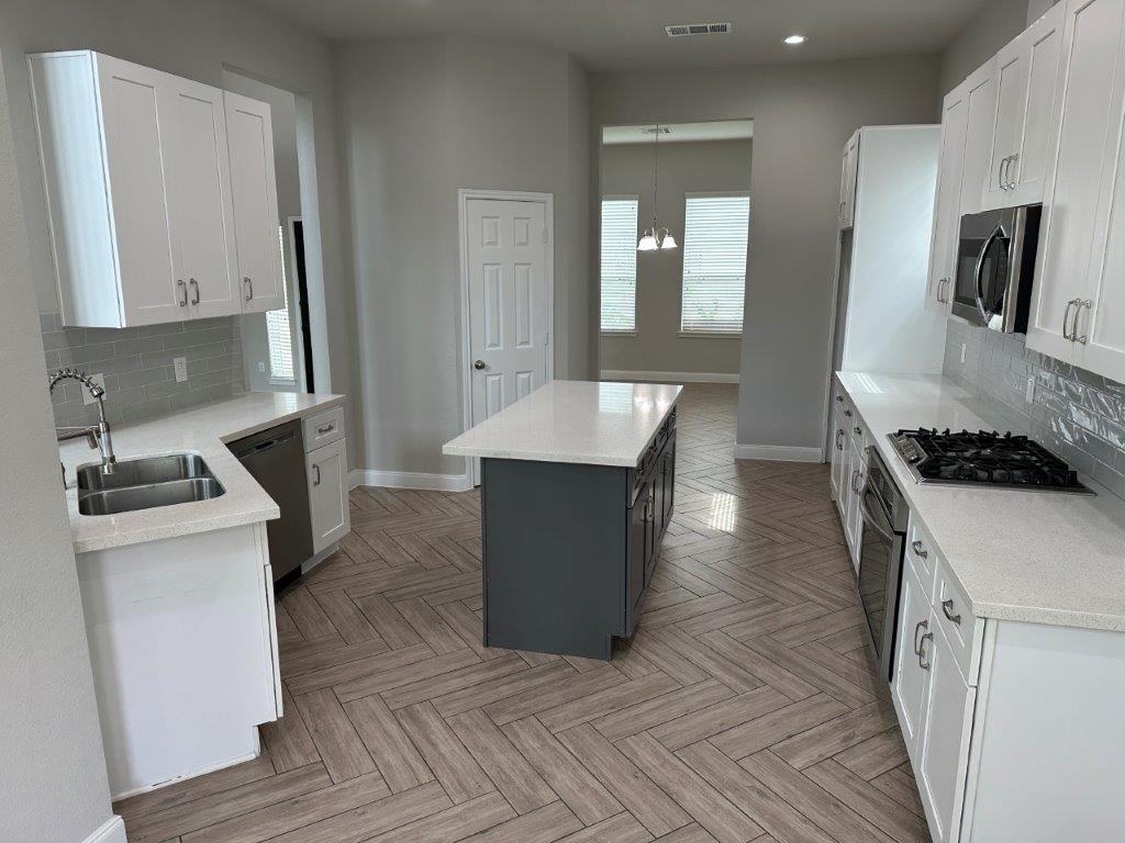 16419 Lakewood Field Drive