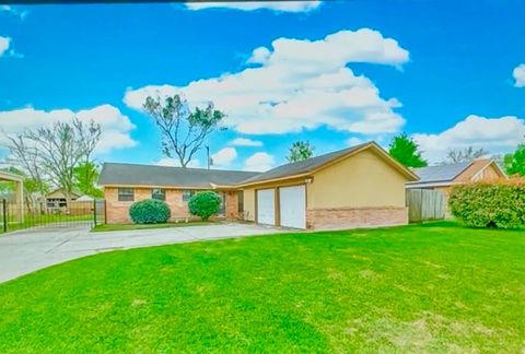 Photo of 5707 Trafalgar Drive, Houston, TX 77085 (MLS # 82736568)