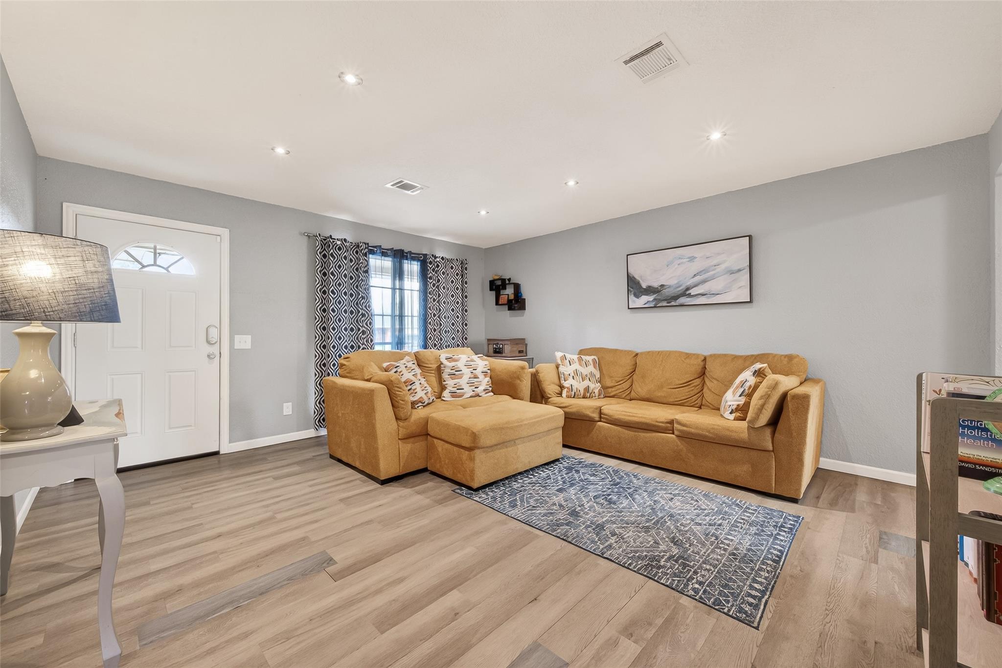 2805 Woodlawn Street