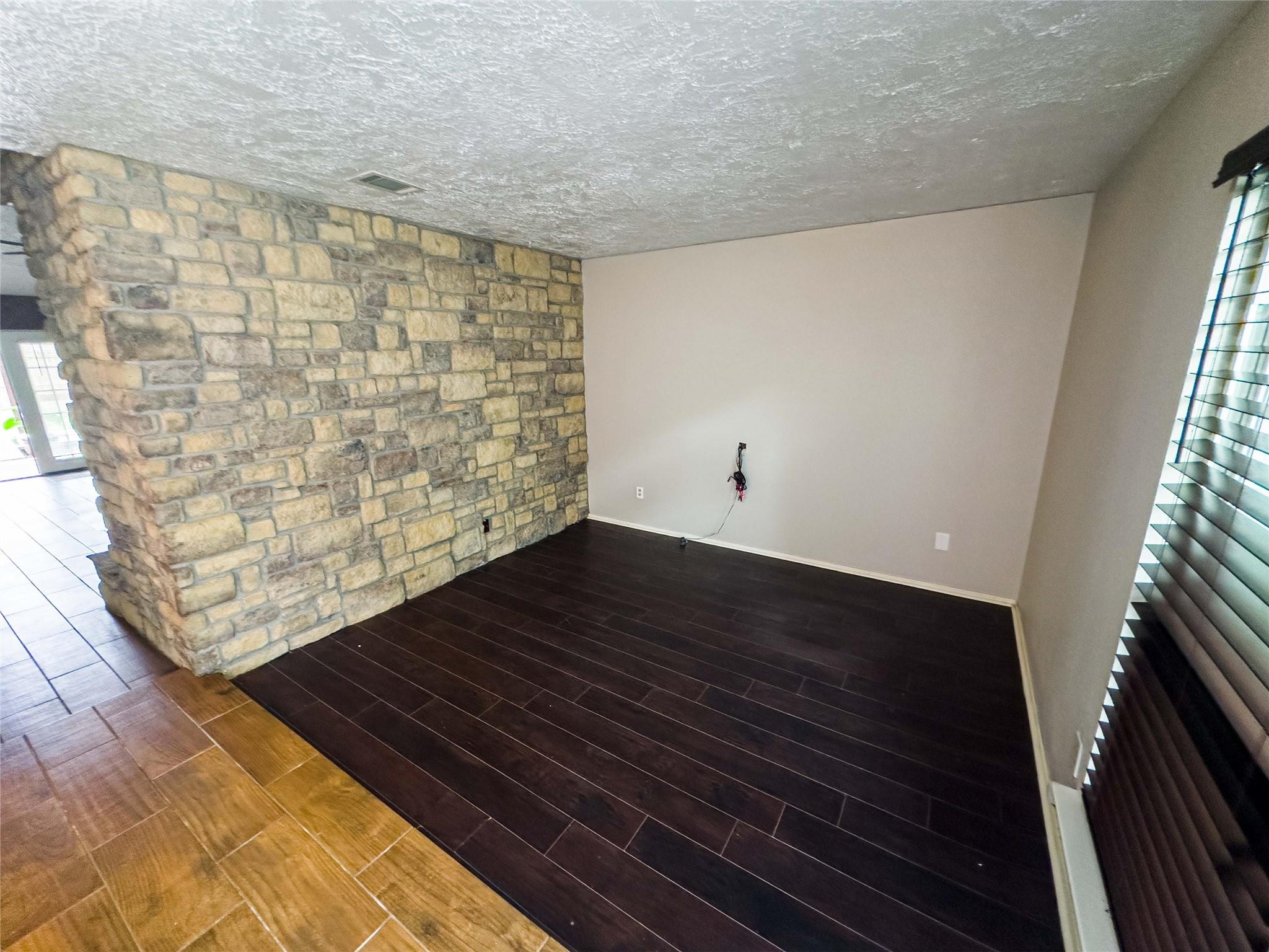 17434 Crows Nest Way