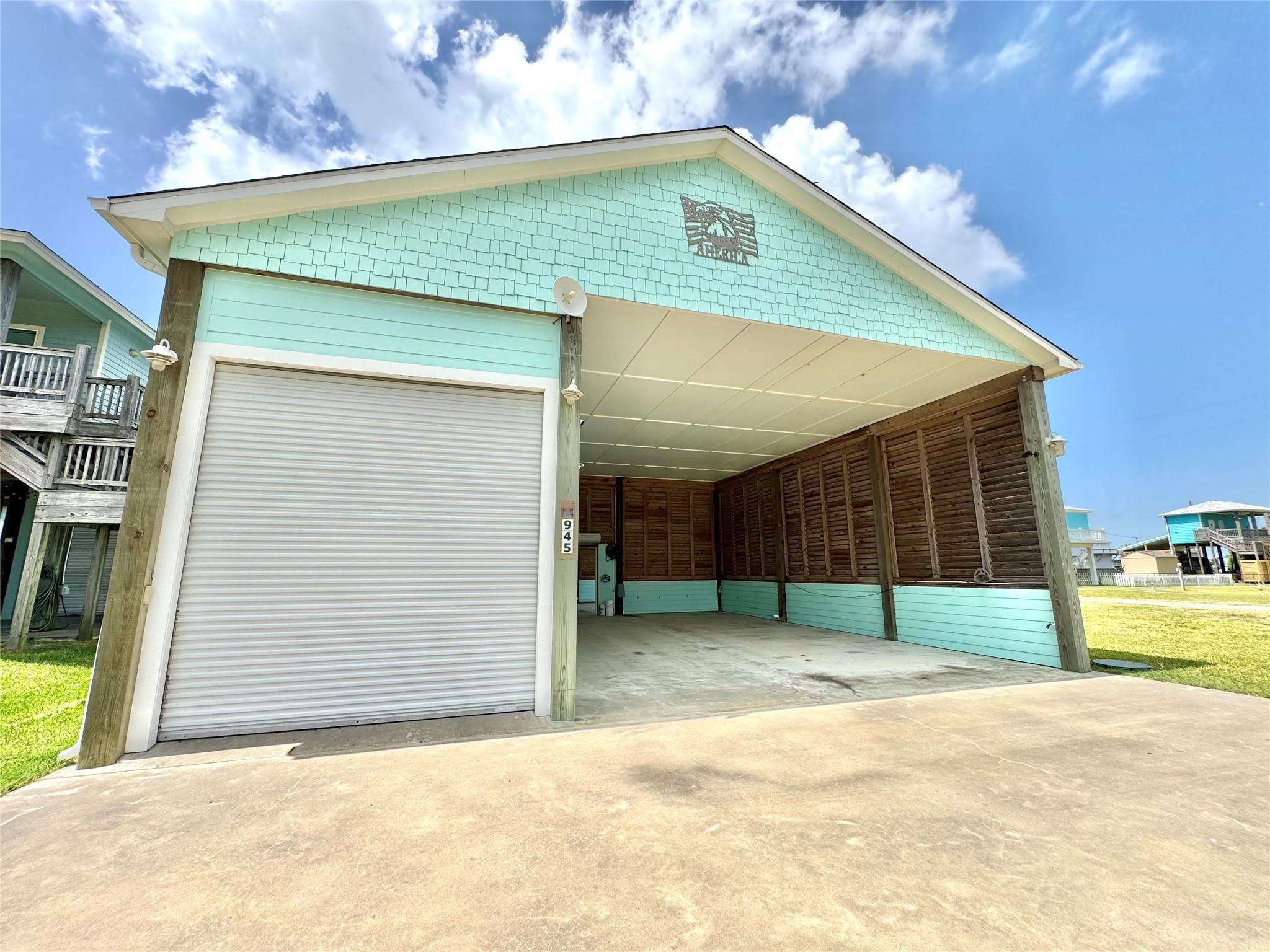 945 Alberdie Drive