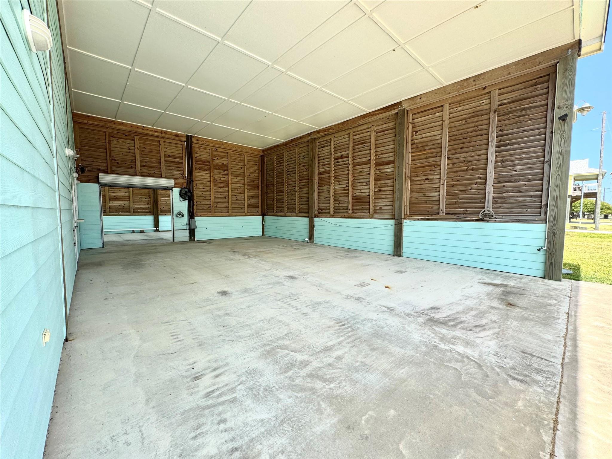 945 Alberdie Drive