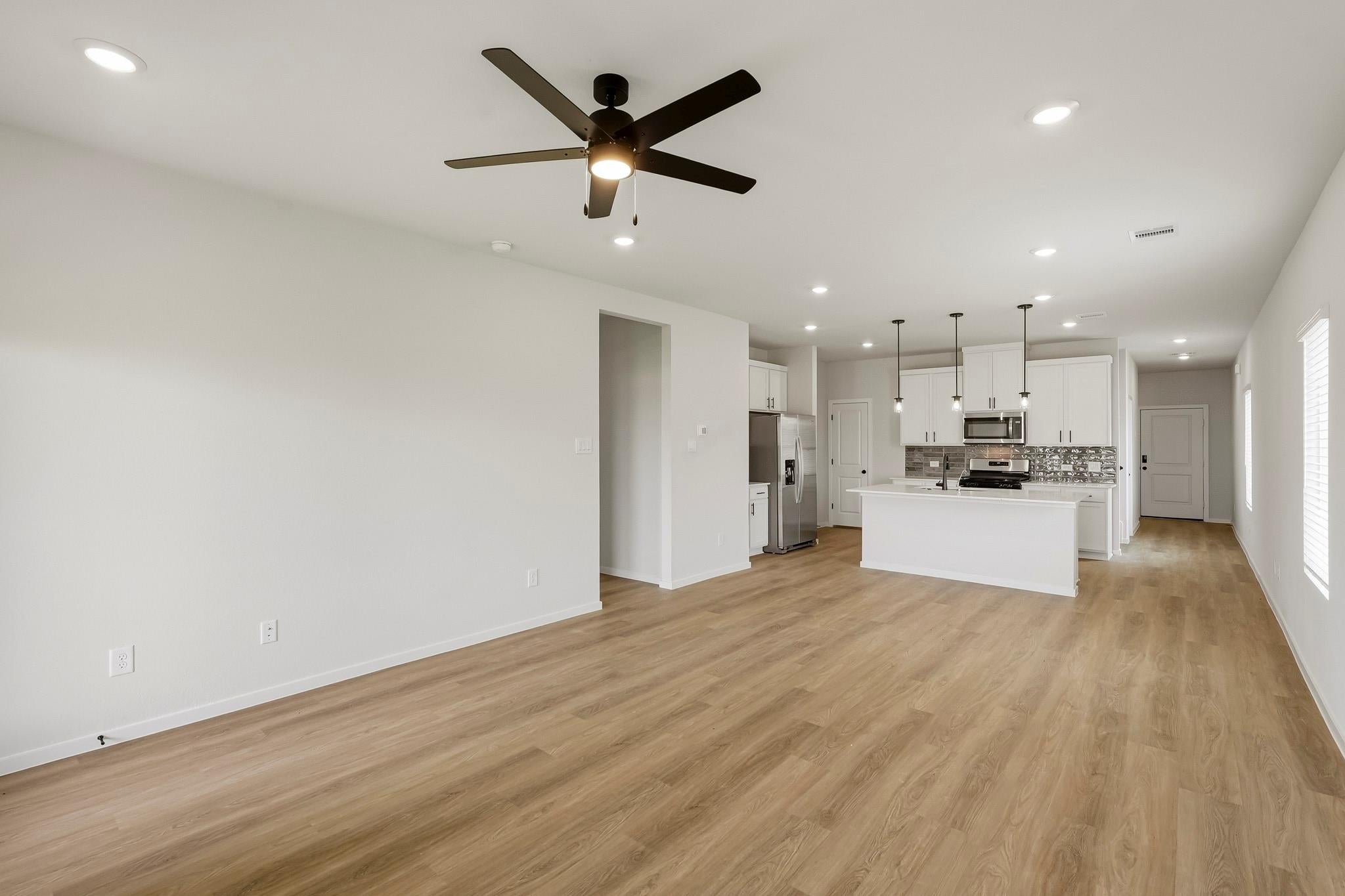 21742 Piazza Maggiore Lane