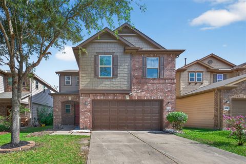 Photo of 2631 Skyview Point Drive, Houston, TX 77047 (MLS # 36251180)