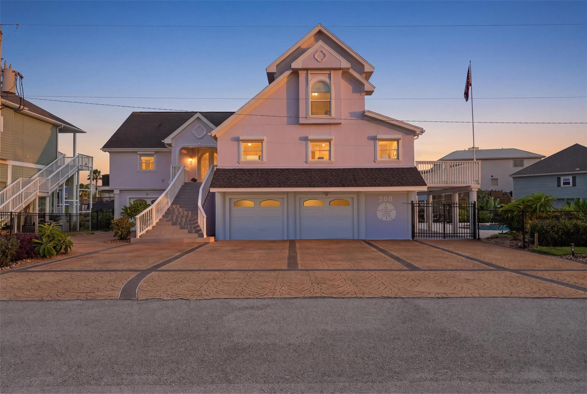208 Coconut Street