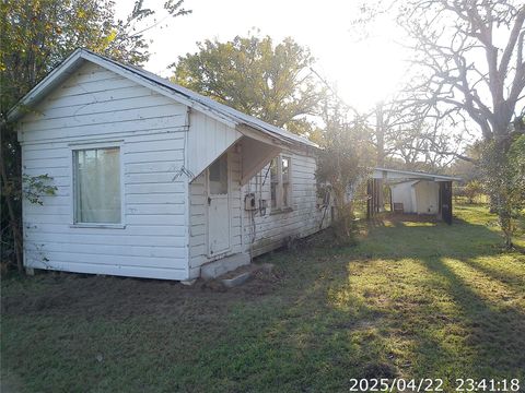 Homes For Sale - 504 Camp Street<br/> Alleyton, TX 78935