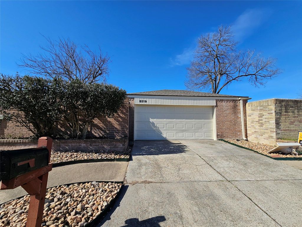 Photo of 8319 Wind Veil Drive, Houston, TX 77040 (MLS # 10002554)