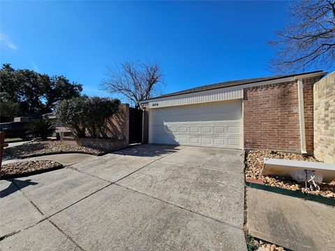 Photo of 8319 Wind Veil Drive, Houston, TX 77040 (MLS # 10002554)