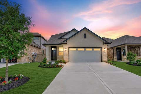 Homes For Sale - 29527 Pondview Drive<br/> Harris County, Waller, TX 77484
