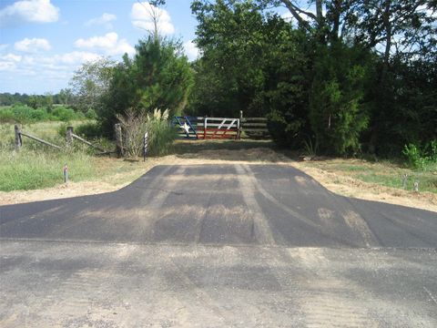Photo of 0 State Hwy 21 East, Crockett, TX 75835 (MLS # 71385539) Photo of 0 State Hwy 21 East, Crockett, TX 75835 (MLS # 71385539)