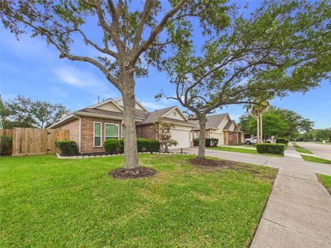 Photo of 1734 Roaring Springs Lane, Pasadena, TX 77586 (MLS # 22950492)