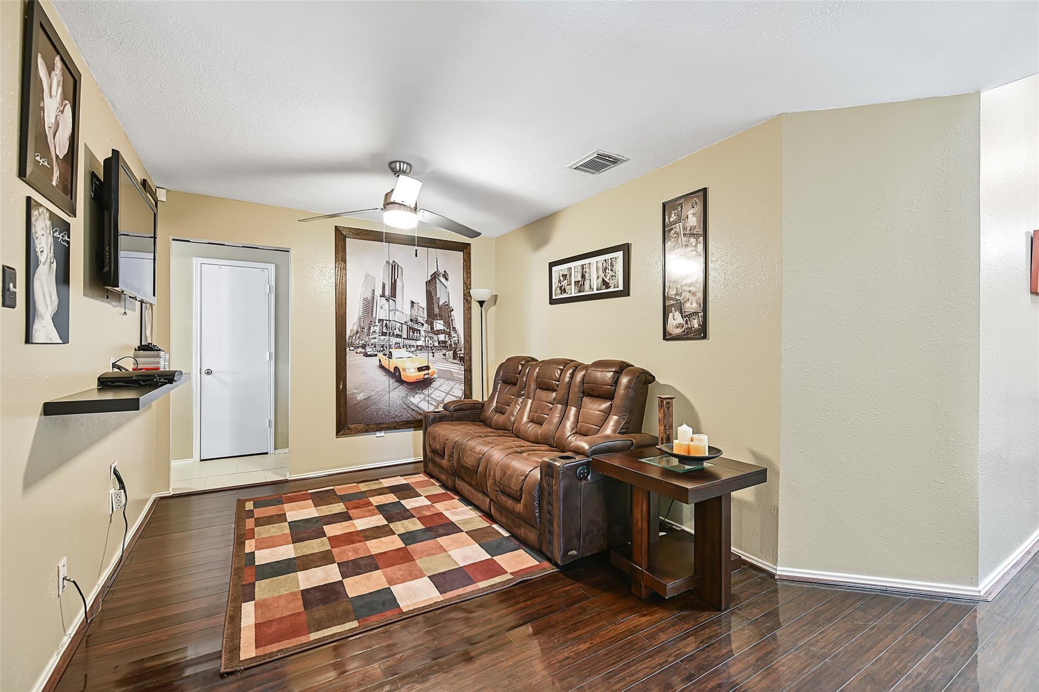 18114 Hanover Glen Lane