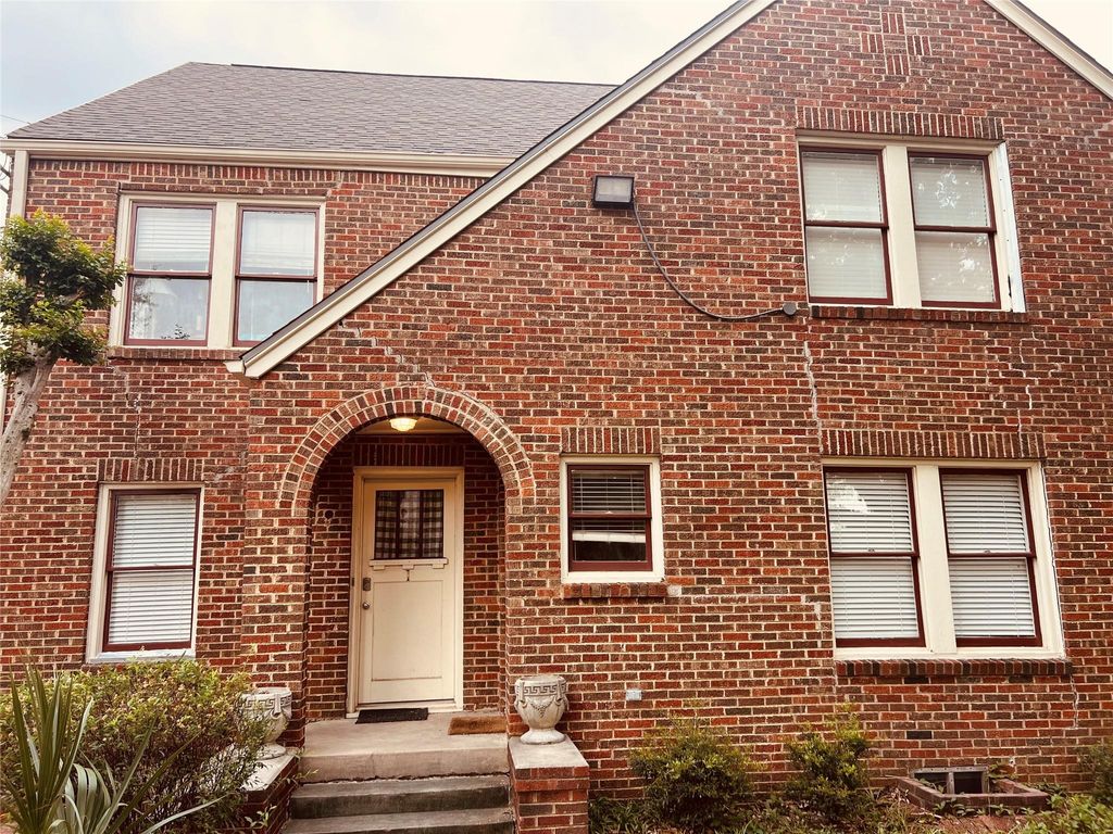 Photo of 1807 Crocker Street #A, Houston, TX 77006 (MLS # 59353168)