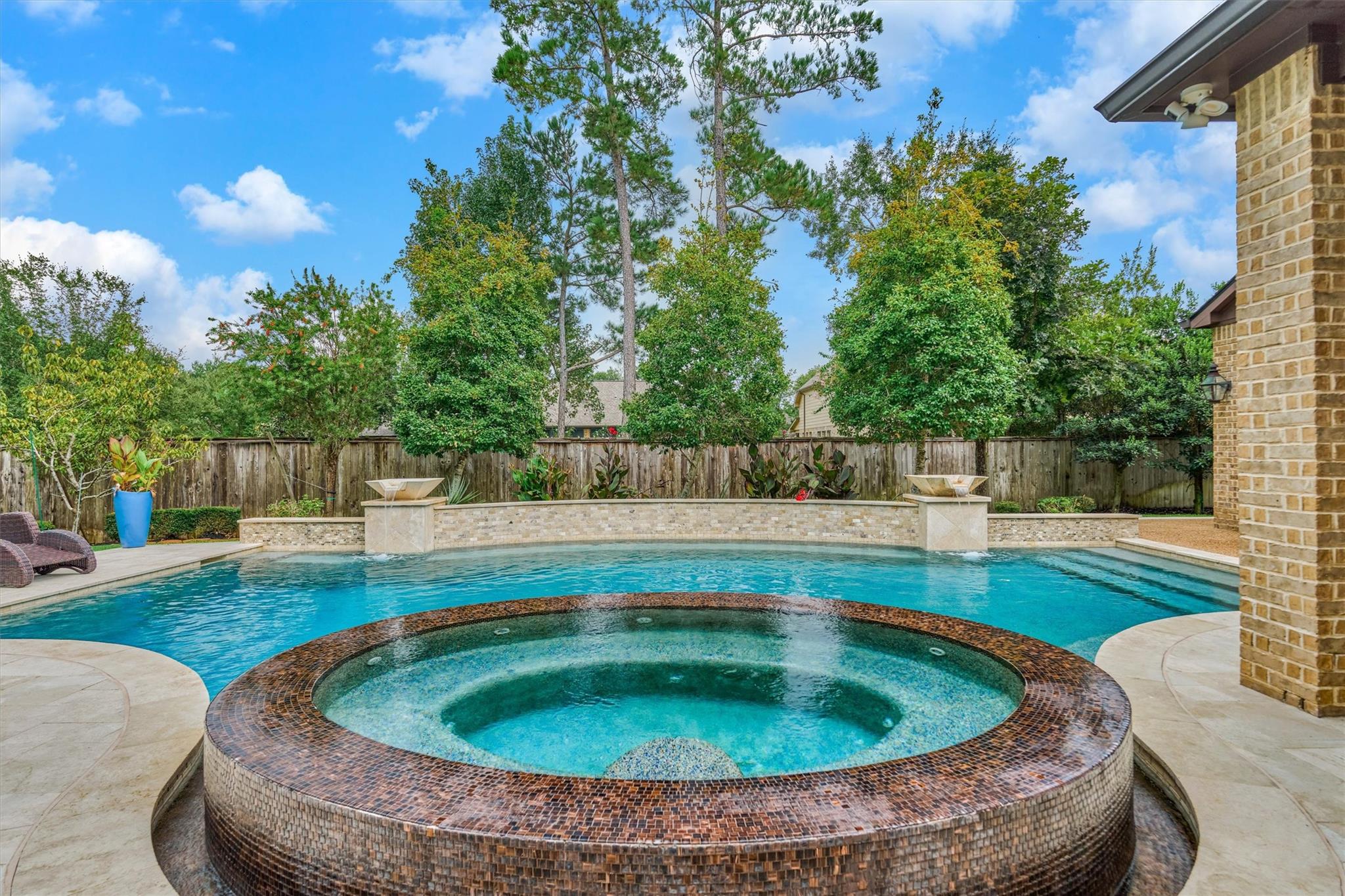 210 Spyglass Park Loop
