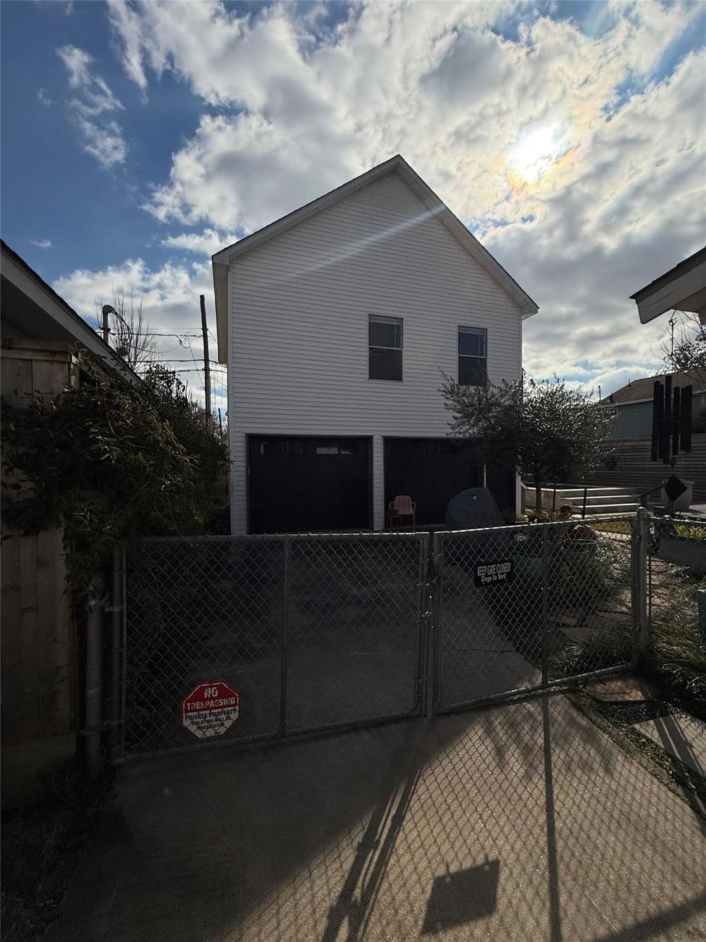 Photo of 618 E 16th Street, Houston, TX 77008 (MLS # 78842210)