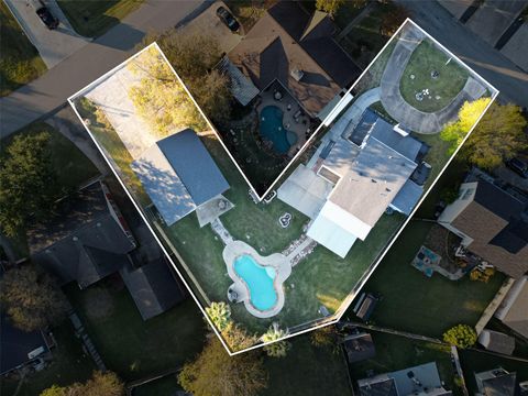 Homes For Sale - 805 Lake View Drive<br/> Montgomery, TX 77356