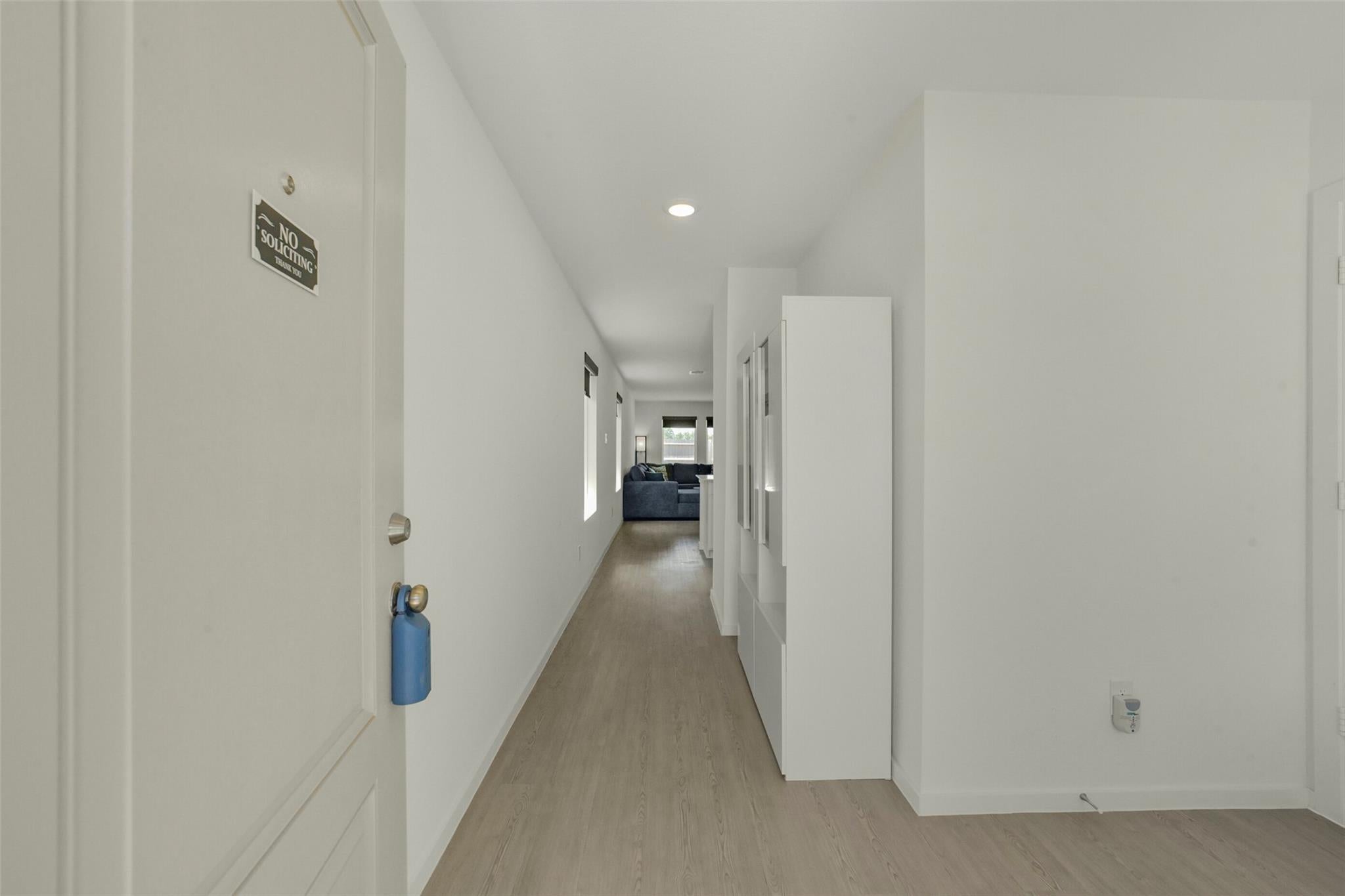 911 Lago Laceno Lane