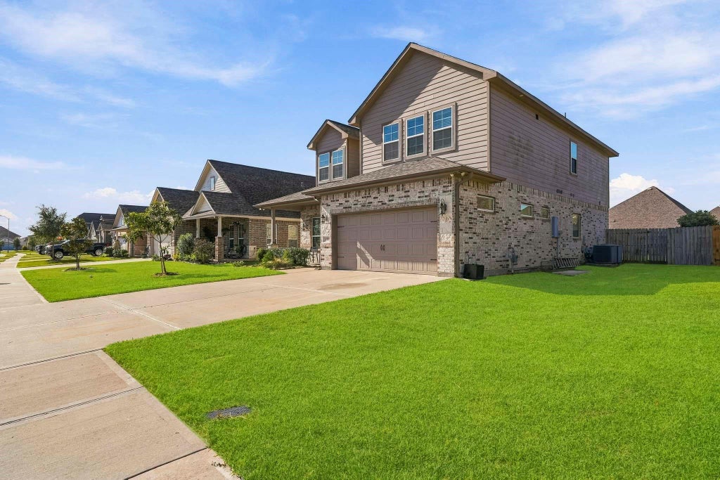 Photo of 126 Comal Drive, Baytown, TX 77523 (MLS # 54395195)