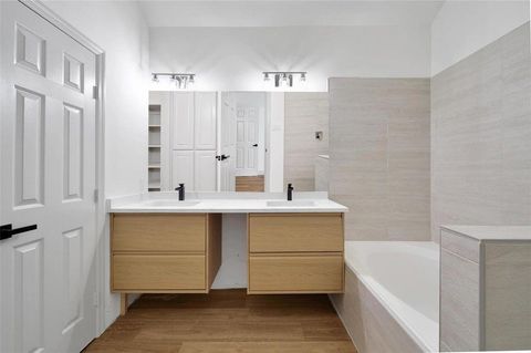 Tiny photo for 2 Wintergreen Trail, The Woodlands, TX 77382 (MLS # 83304983)