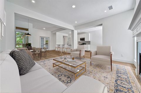 Photo of 2 Wintergreen Trail, The Woodlands, TX 77382 (MLS # 83304983)