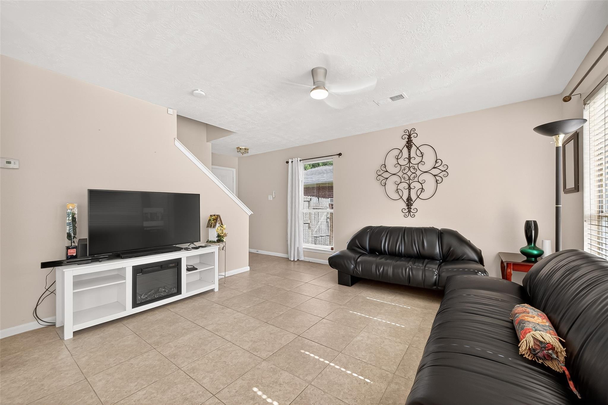 4618 Hawk Meadow Drive