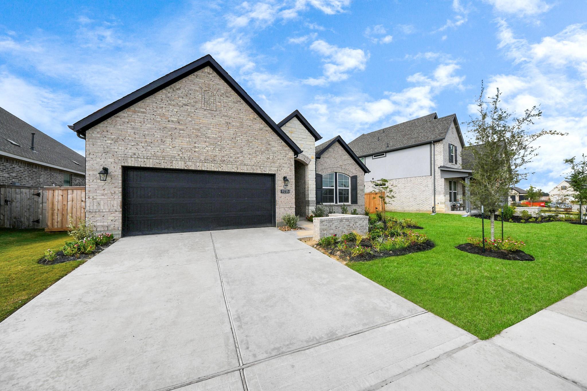 11235 Tropical Forest Way