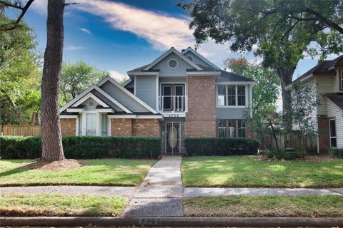 Photo of 4703 Cashel Glen Drive, Houston, TX 77069 (MLS # 31527434)