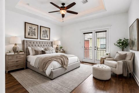 612 W 27th Street Houston TX 77008