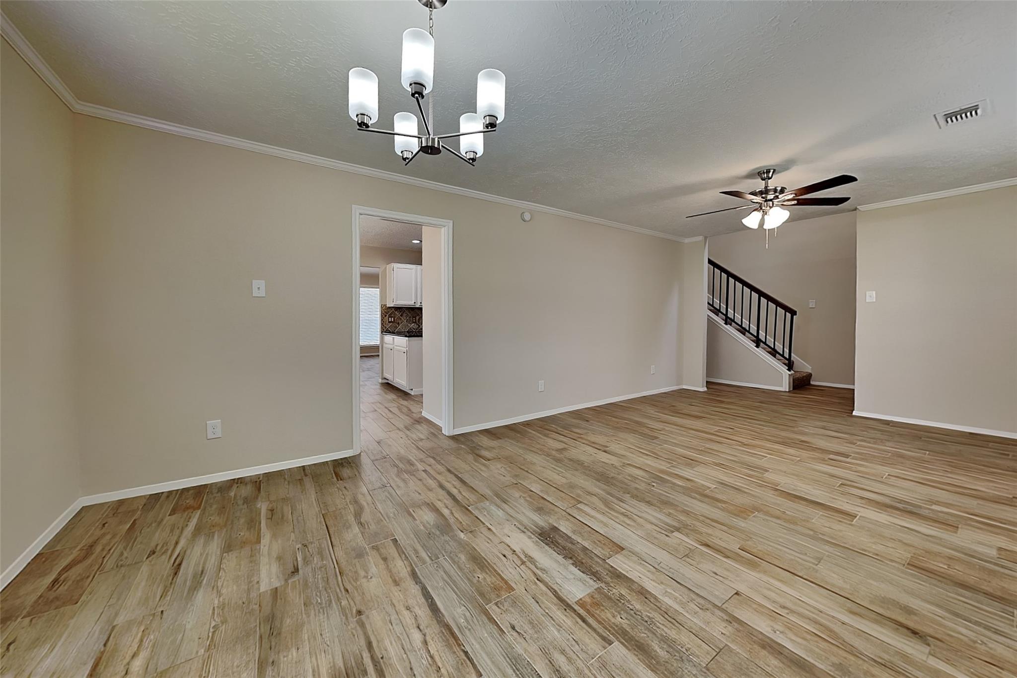 2915 Bentley Court
