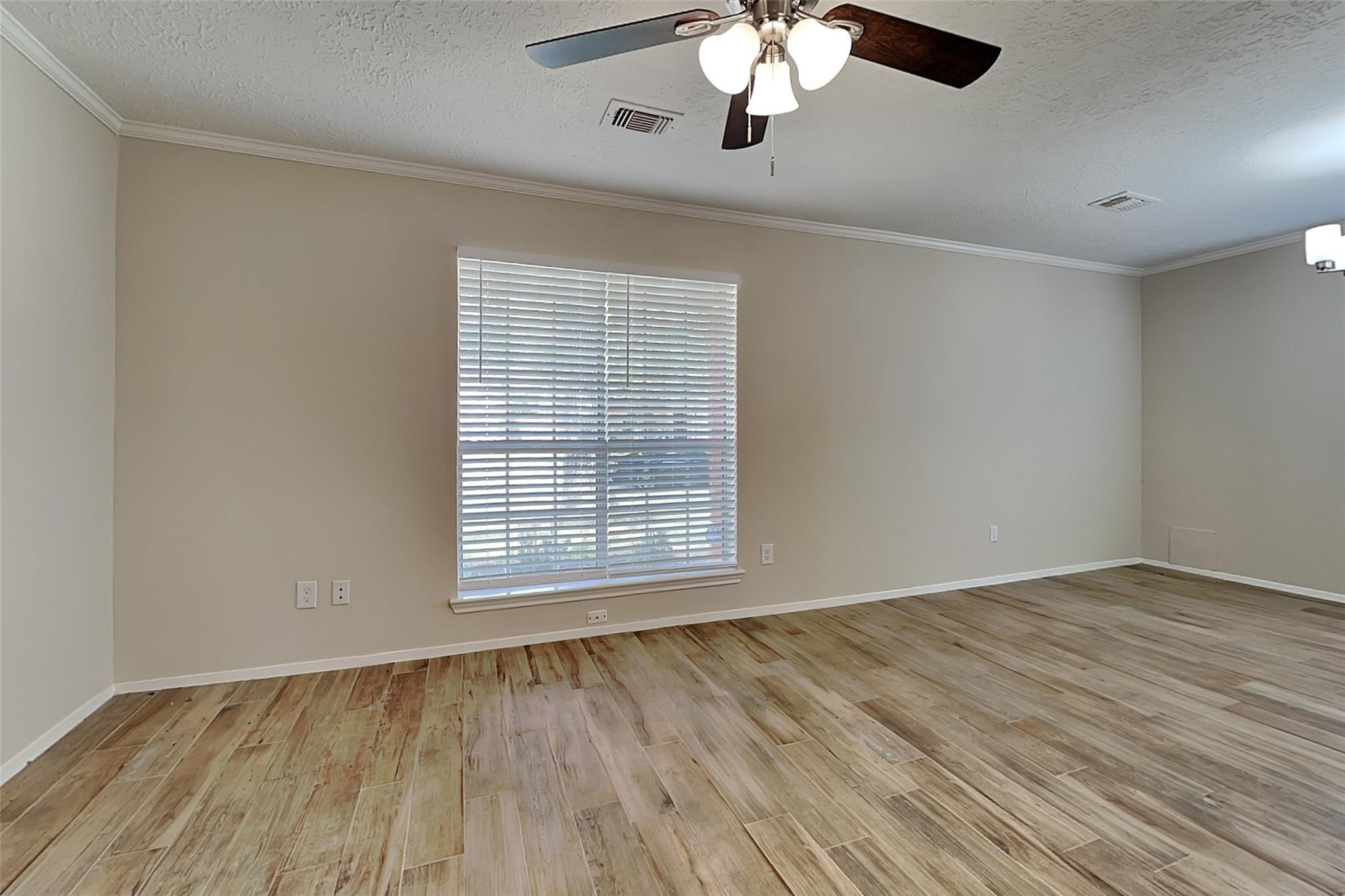 2915 Bentley Court