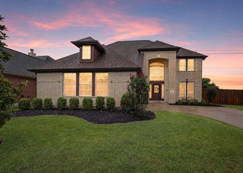 Photo of 10913 Sycamore Drive N, La Porte, TX 77571 (MLS # 94758491)