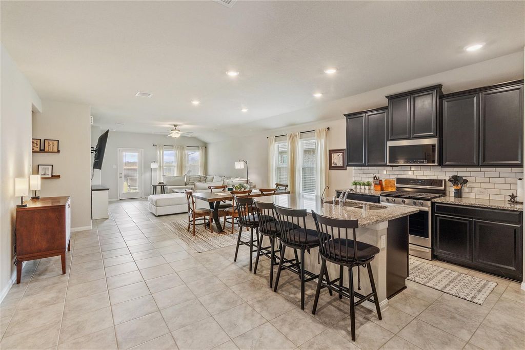 Photo of 9913 Hermann Trace, Texas City, TX 77591 (MLS # 14256575)