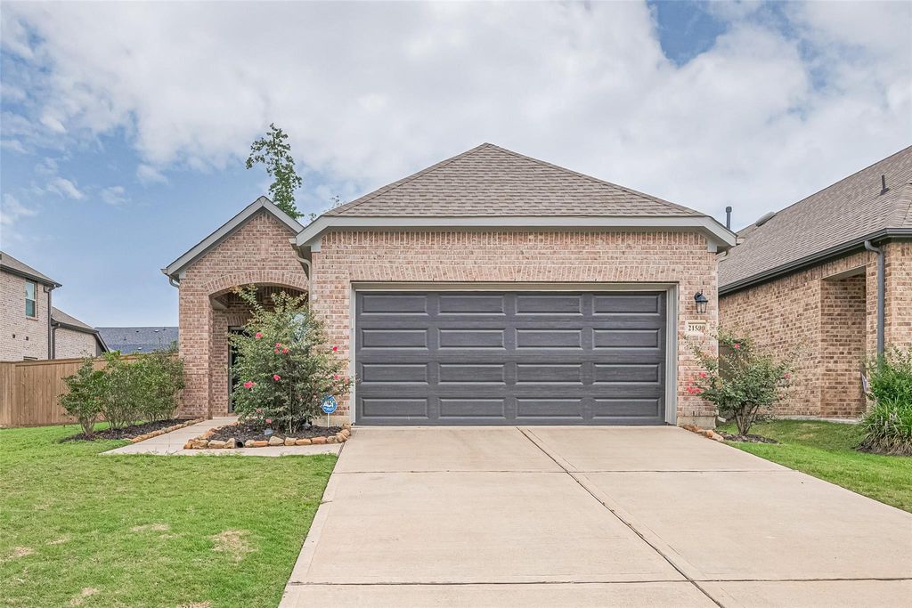 Photo of 21590 Jordan Pond Ridge, Porter, TX 77365 (MLS # 85414011)