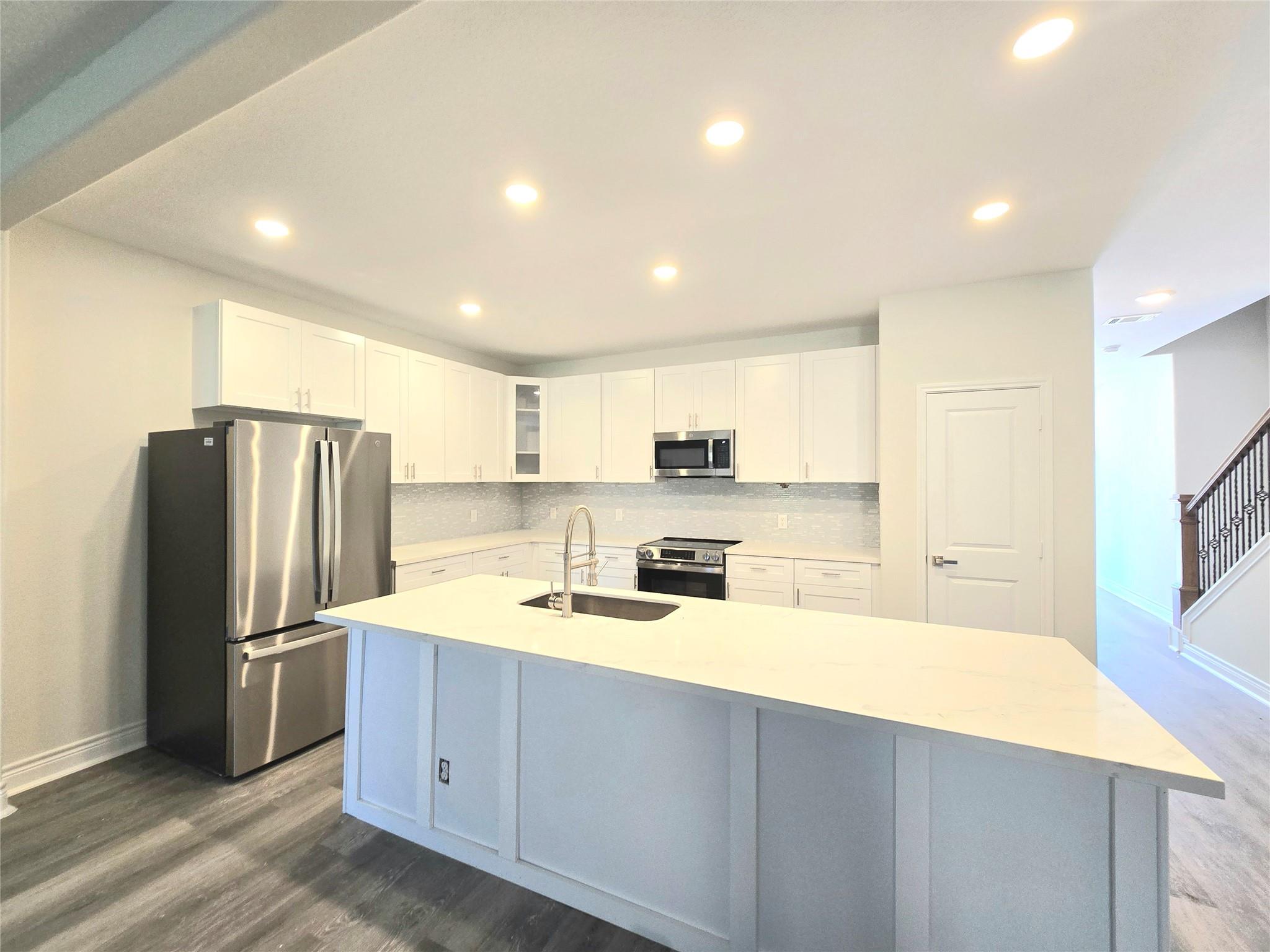 12813 Andromeda Ct